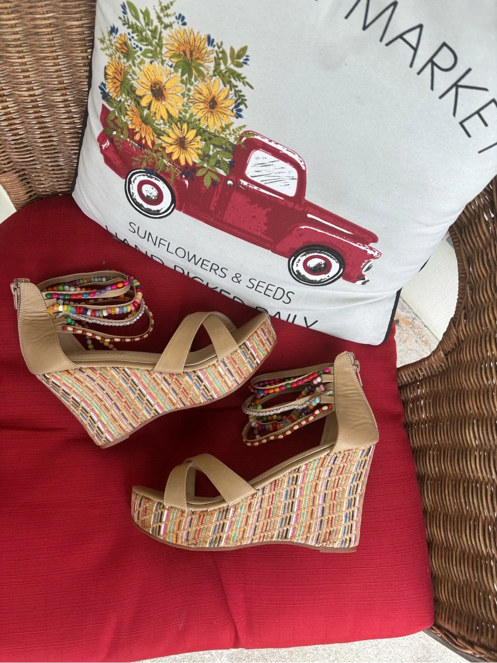 Getmorebeauty NWT Women’s Wedge Sandals W/ Beads High Heels EUR 39 US 8